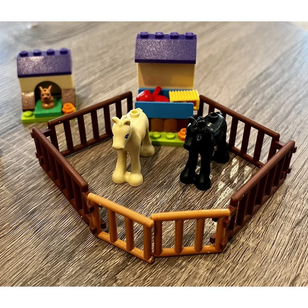 LEGO FRIENDS Set 41361 ~‎ Mia's Foal Stable ~ Assembled Once - Complete